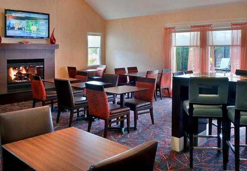 Residence Inn Boston North Shore/Данверс Екстер'єр фото