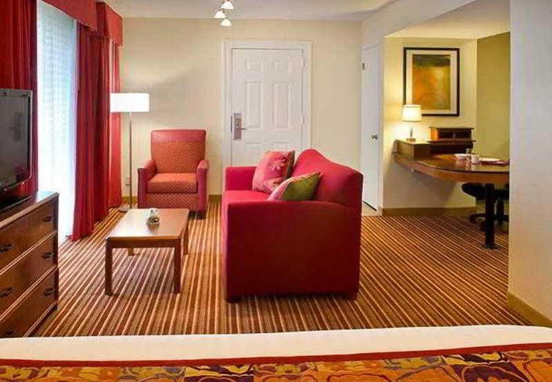 Residence Inn Boston North Shore/Данверс Екстер'єр фото